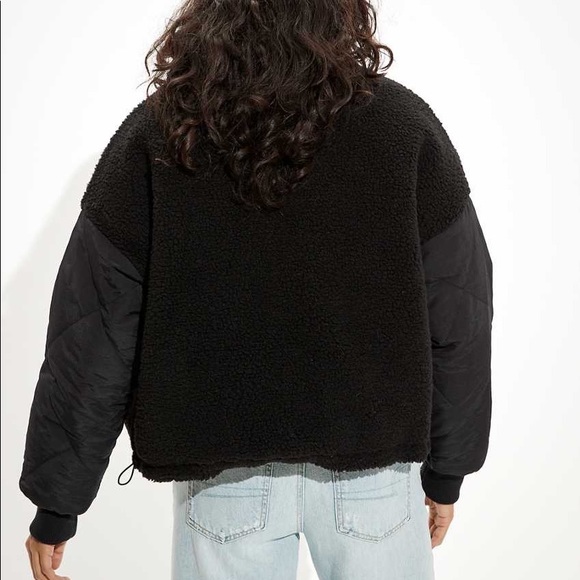 SOLD đź’— American eagle puffer jacket - Picture 2 of 6